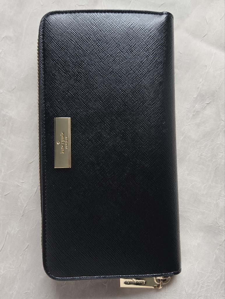 Kate Spade Saffiano Leather Zip Wallet